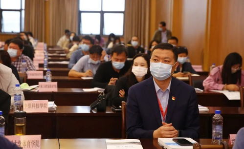 學(xué)籍學(xué)歷無(wú)小事，信息咨詢班為大學(xué)生精準(zhǔn)導(dǎo)航